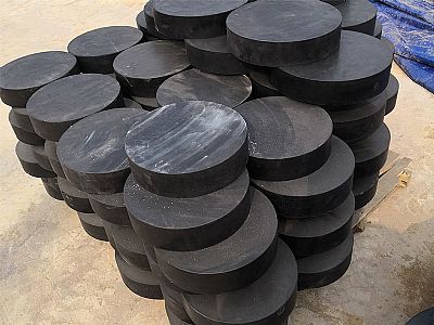 东区板式橡胶支座由若干层橡胶片与薄钢板经加压硫化